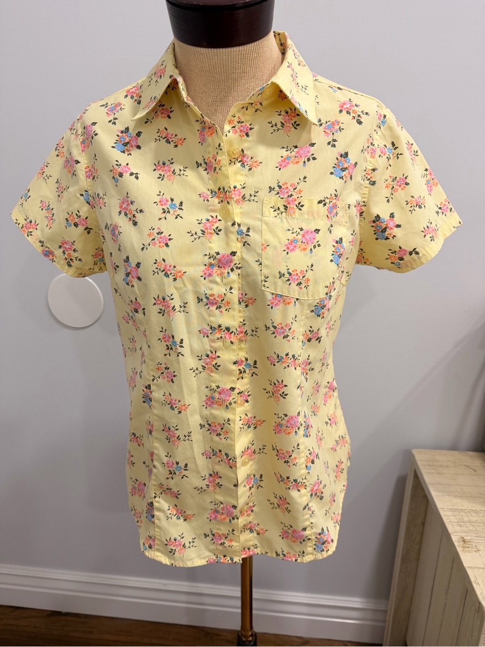 Basic Editions Yellow Floral Short-Sleeve Button-Down Shirt